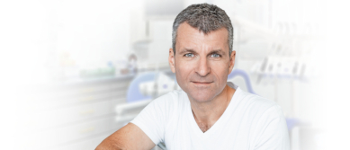 Dr. Kőhalmi Tamás fogorvos, a kecskeméti Dentalux Fogászat alapítója és szakmai vezetője