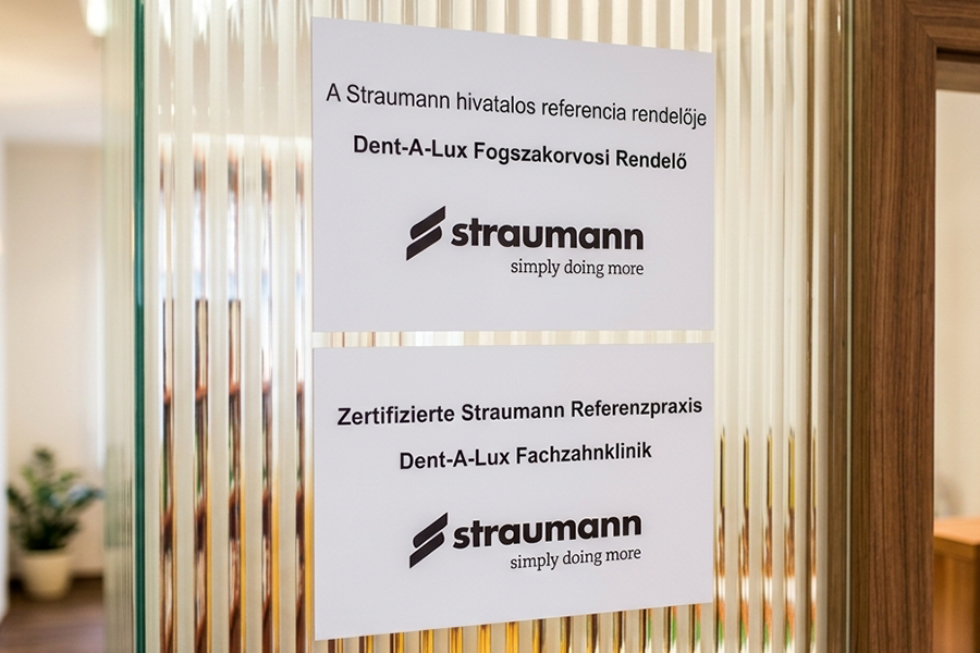 Straumann Referencia Rendelő - Dent-A-Lux Fog&aacute;szat Kecskem&eacute;t